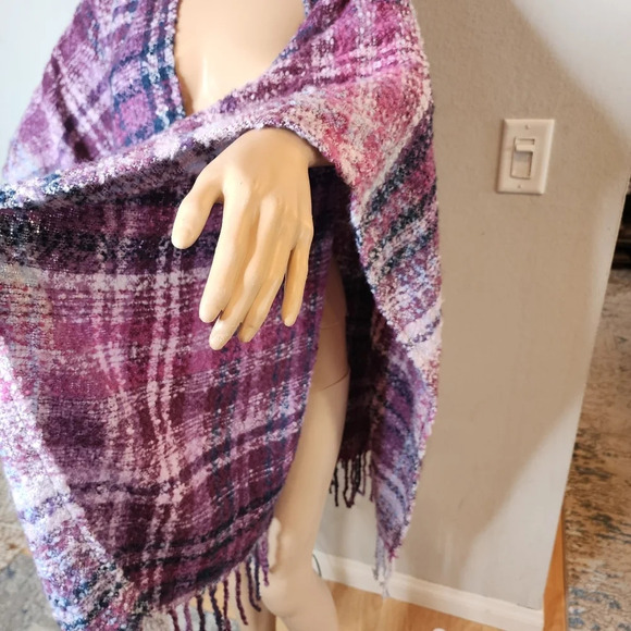 NWT Woolrich Purple Blanket Wrap. Soft and Cozy. One Size. - Picture 6 of 16